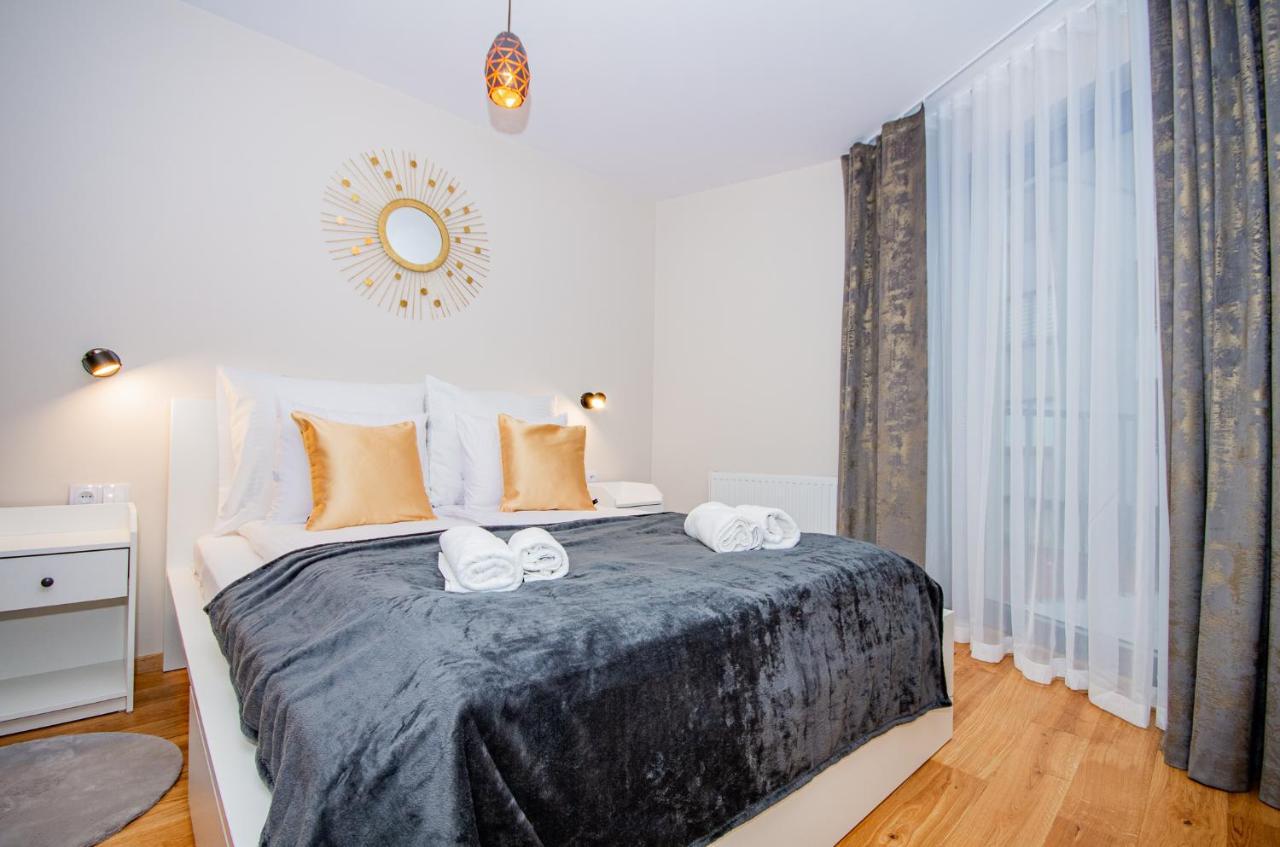 Inpoint Spacious Apartments Near Main Square & Kazimierz District Krakau Exterior foto