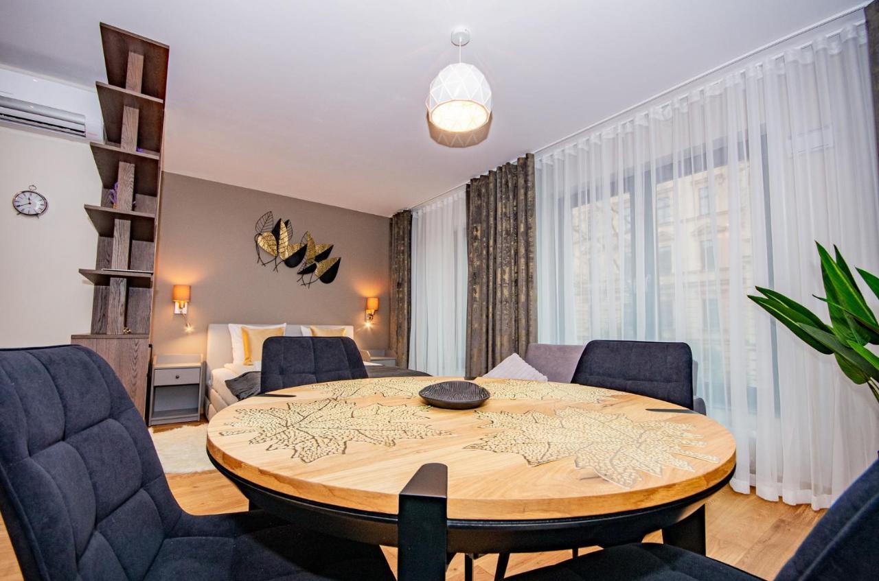 Inpoint Spacious Apartments Near Main Square & Kazimierz District Krakau Exterior foto