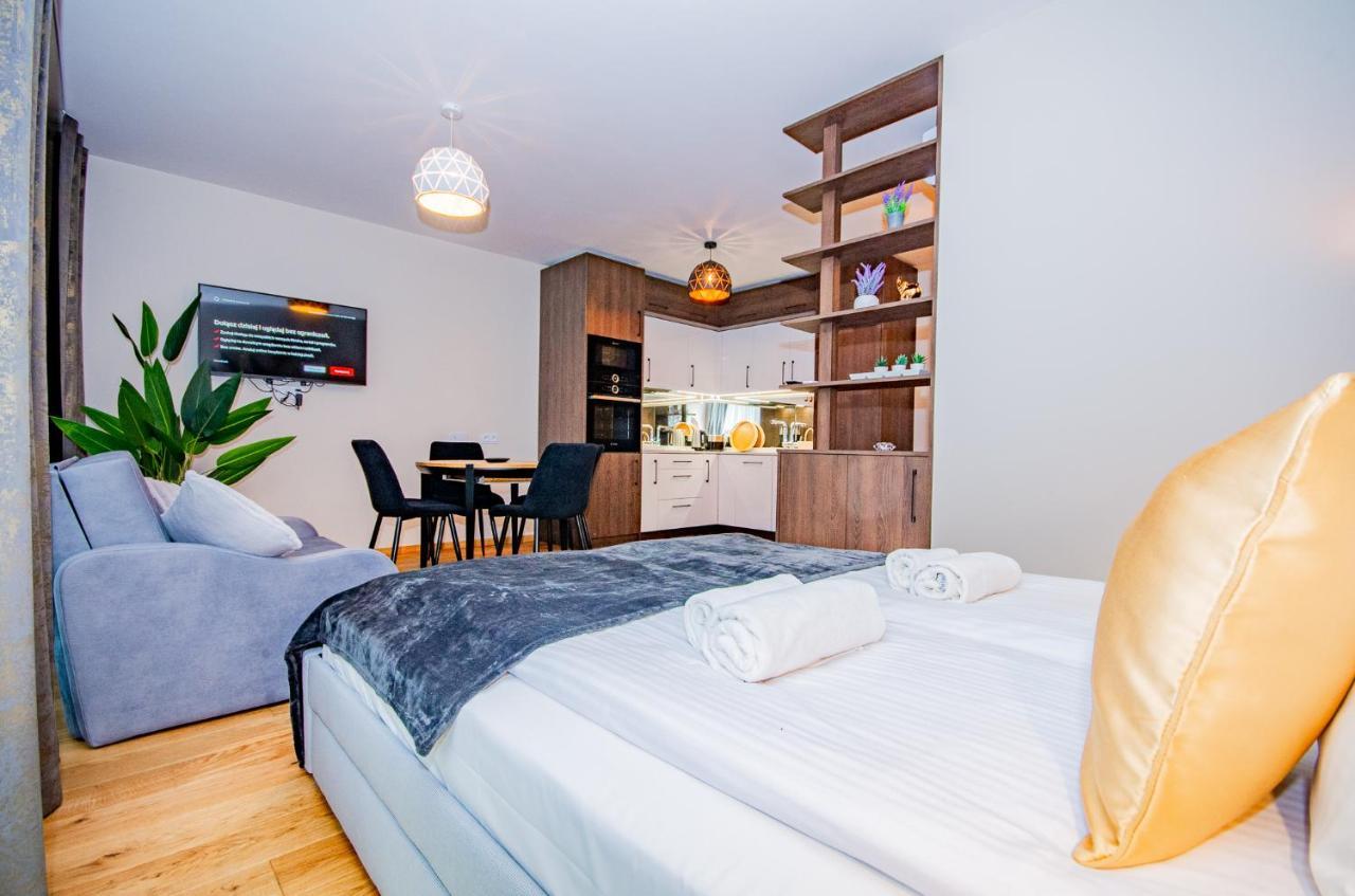 Inpoint Spacious Apartments Near Main Square & Kazimierz District Krakau Exterior foto