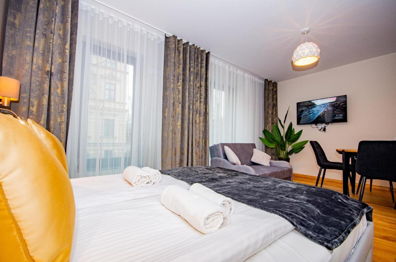 Inpoint Spacious Apartments Near Main Square & Kazimierz District Krakau Exterior foto